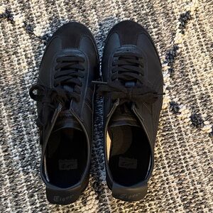 Onitsuka Tiger 66 by All-Black Sneakers